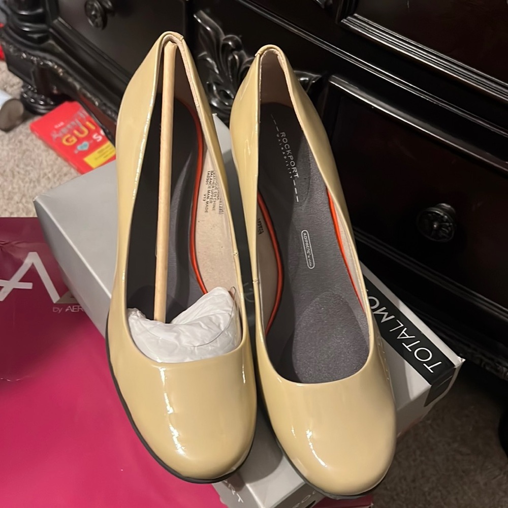 Brand new Rockport heels